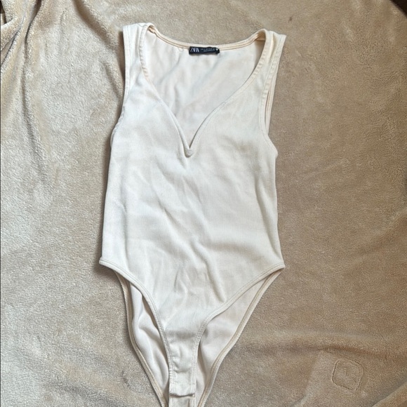 Zara Cream Bodysuit Sleeveless V-Neck - Picture 1 of 4